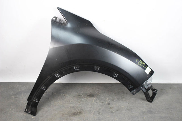 Переднє праве крило 5220L038 MITSUBISHI