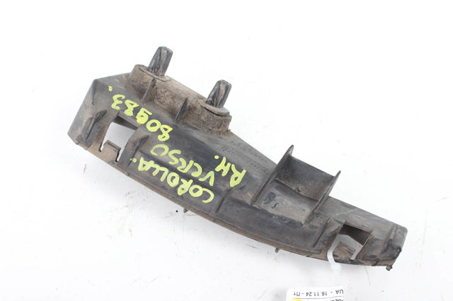 Кронштейн бампера заднього, правий 525620F010 TOYOTA