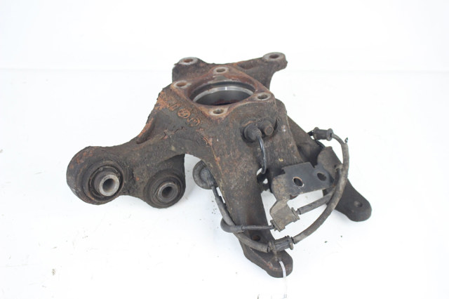 Цапфа права 52720A6400 HYUNDAI