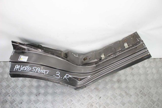 Бічна частина задні праві 5301D674 MITSUBISHI