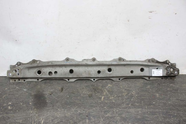 Рамка радіатора верхня 530280D030 TOYOTA