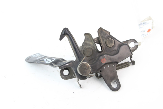 Замок кришки капота 5351042060 TOYOTA