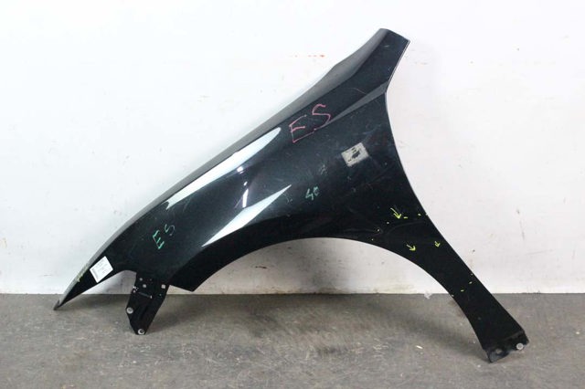 Ліве переднє крило 5380233220 TOYOTA