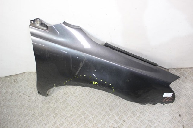 Переднє праве крило 5381105040 TOYOTA