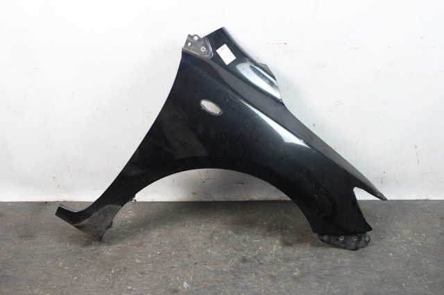 Переднє праве крило 5381112A10 TOYOTA