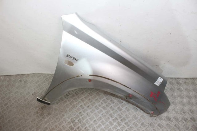 Переднє праве крило 5381142180 TOYOTA