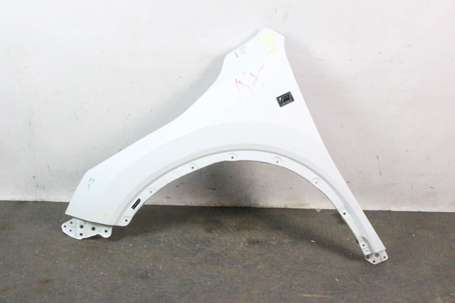 Ліве переднє крило 5381248220 TOYOTA