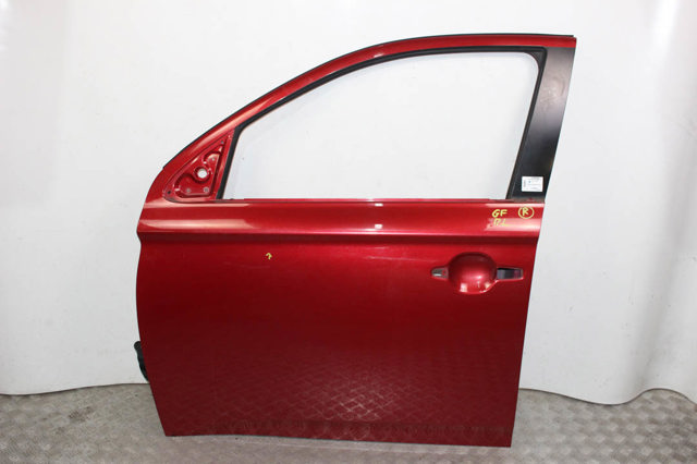 Водійські двері 5700B693 MITSUBISHI