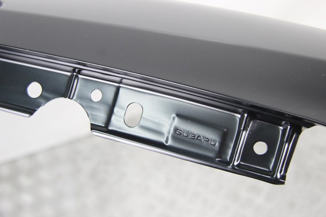 Переднє праве крило 57120FL0609P SUBARU