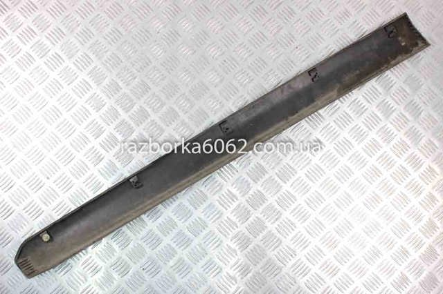 Молдинг передньої правої двері 5727A030 MITSUBISHI