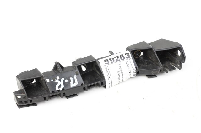 Кронштейн бампера переднього, правий 57707FJ140 SUBARU