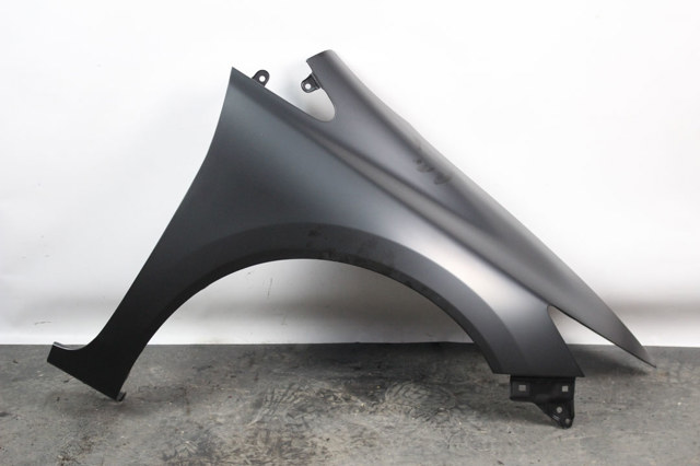 Переднє праве крило 60211TR6A00ZZ HONDA