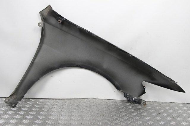 Ліве переднє крило 60261SEA000 HONDA