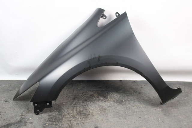 Переднє ліве крило 60261TR3A90ZZ HONDA
