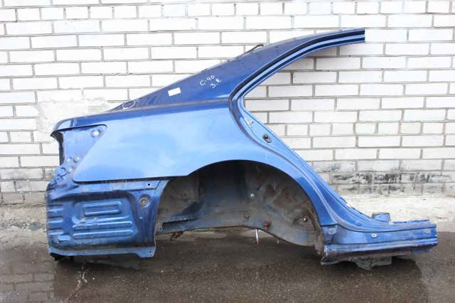 Крило праве заднє 6160133310 TOYOTA