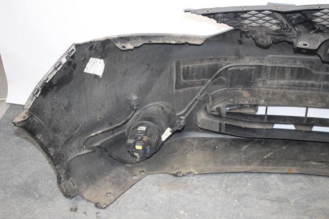 Бампер на авто 620224EB0H NISSAN