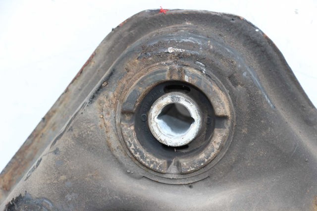 Підрамник передньої підвіски 624052P401 HYUNDAI