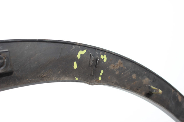 Молдинг арки крила переднього, лівий 63811JD000 NISSAN
