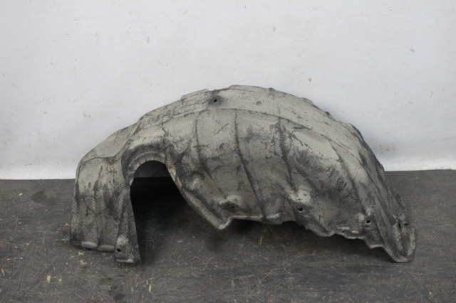 Підкрилок заднього крила, лівий 6563847021 TOYOTA