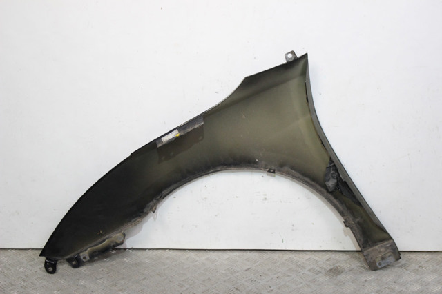 Переднє праве крило 663213Z000 HYUNDAI