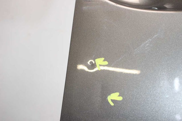 Дверка передня права 6700102390 TOYOTA