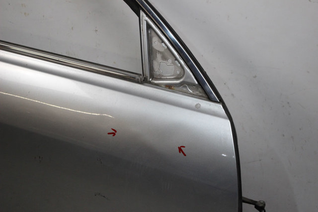 Дверка передня права 6700130850 TOYOTA
