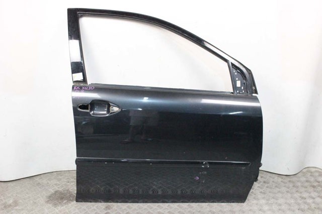 Дверка передня права 6700148060 TOYOTA