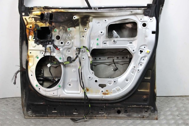 Пасажирські передні двері Lexus RX 450H/350L/200T