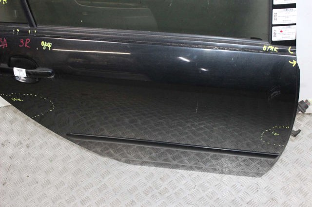 Двері задні в зборі 6700302190 TOYOTA