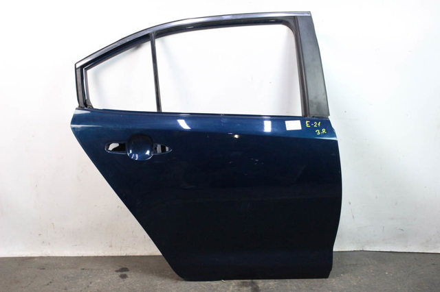 Двері задні, праві 6700302550 TOYOTA