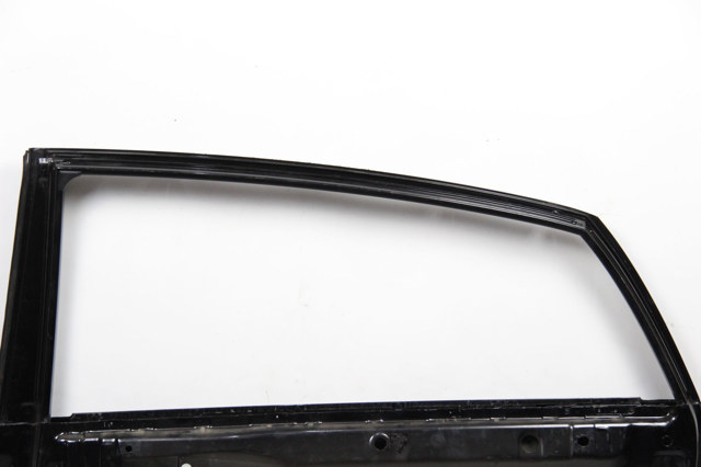 Двері задні, праві 67003AC030 TOYOTA
