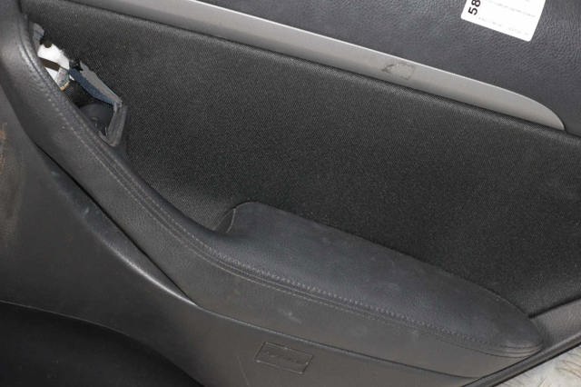 Картки обшивки задніх дверей правих 6701005140B0 TOYOTA