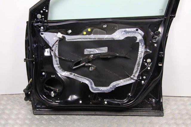 Пасажирські передні двері 67010SWWE00ZZ HONDA