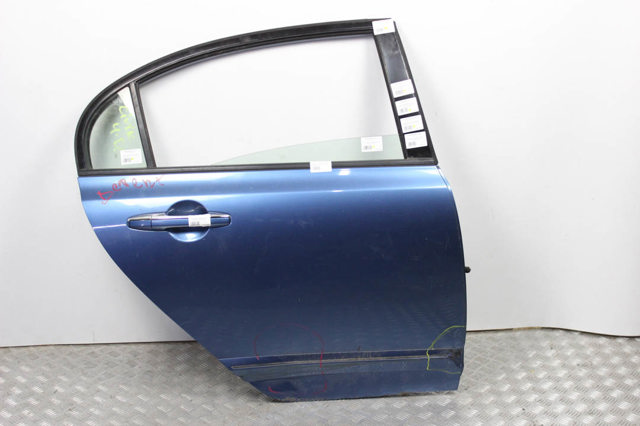 Двері задні в зборі 67510SNAU00ZZ HONDA