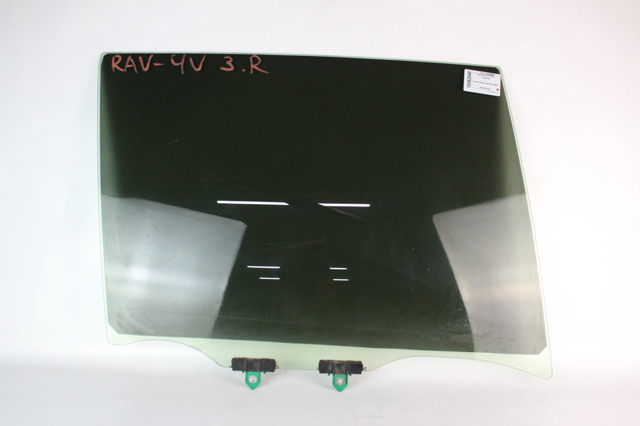 Скло заднє праве 6810342190 TOYOTA