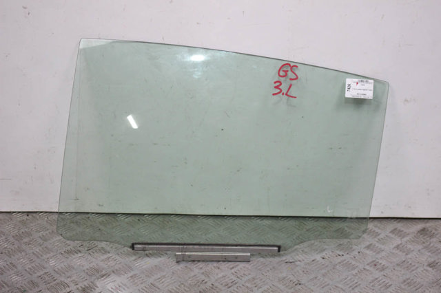 Скло заднє ліве 6810430680 TOYOTA