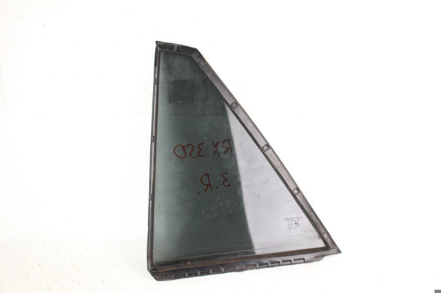 Скло-кватирка двері, задньої, правої 681230E010 TOYOTA