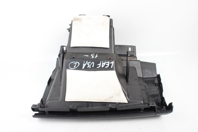 Кришка бардачка 685103NF0B NISSAN
