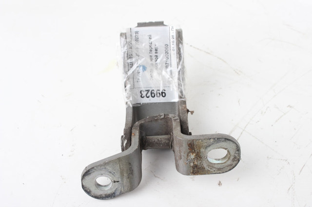 Петля передніх дверей, правою 6871002060 TOYOTA