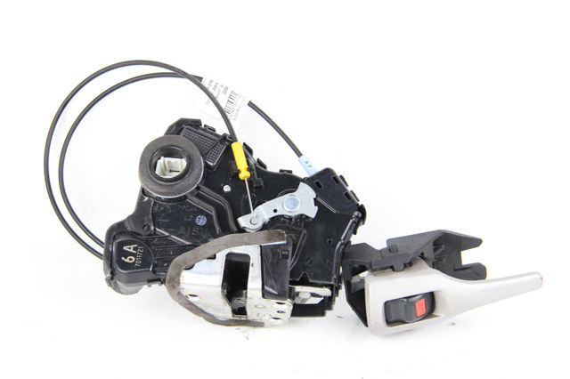 Замок дверей водія 6904002210 TOYOTA