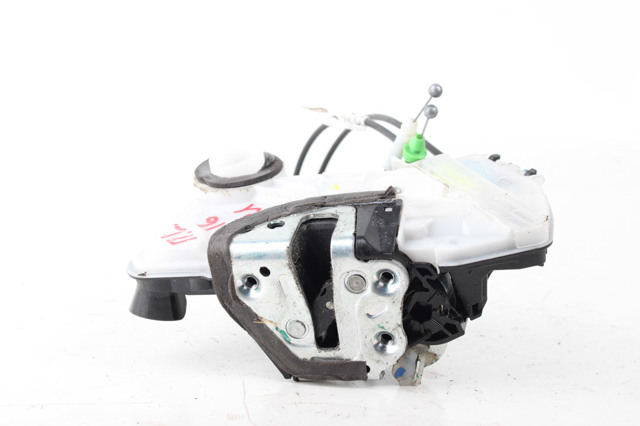 Замок дверей водія 6904002490 TOYOTA