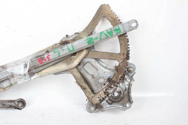 Склопідйомник з електродвигуном 6980242060 TOYOTA