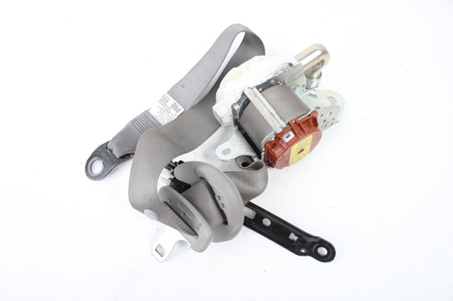 Ремінь безпеки передній лівий 7322006280B1 TOYOTA
