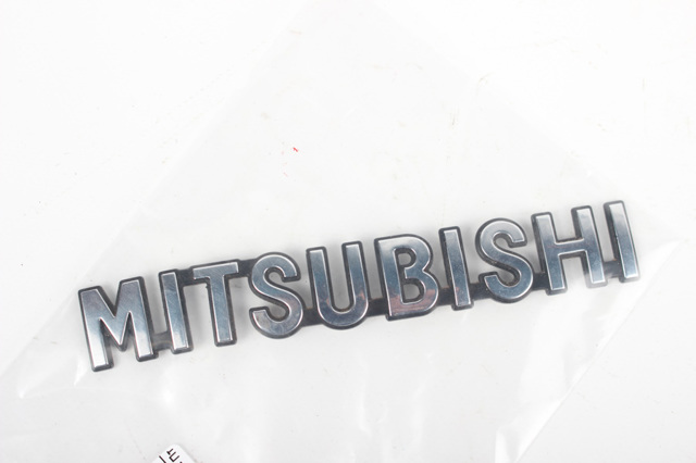 Щильдик задний "mitsubishi" 7415A479