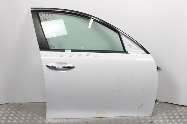 Пасажирські передні двері 76004D5000 HYUNDAI