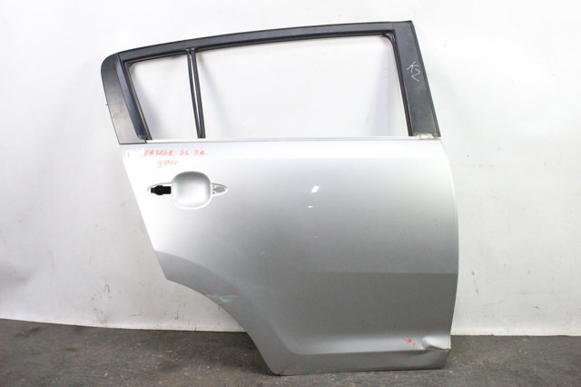 Двері пасажирські задні праві 770043W000 HYUNDAI
