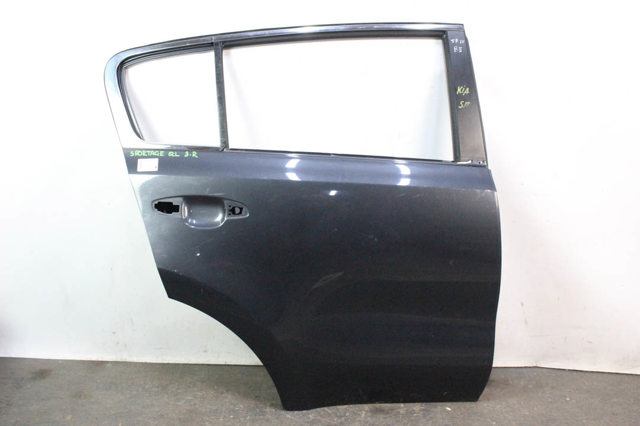 Двері пасажирські задні праві 77004F1000 HYUNDAI