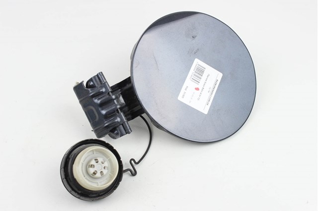 Лючок паливного бака Toyota RAV4 4
