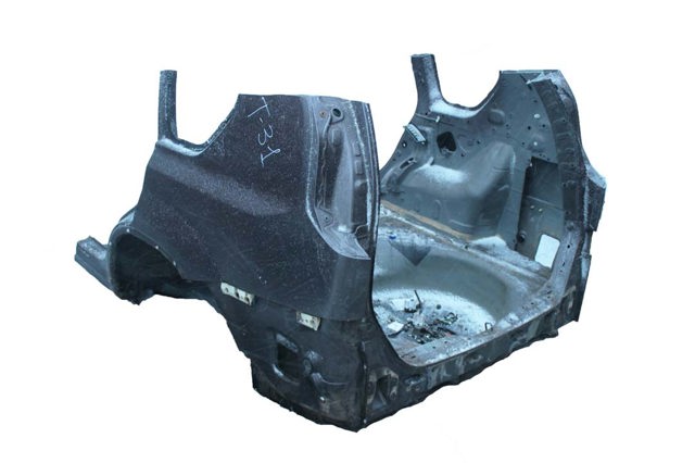 Задня панель багажника 79110JG000 NISSAN