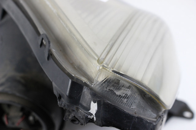 Фара комбінована, передня 8111042160 TOYOTA